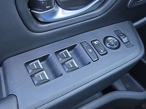 Certified 2023 Honda Pilot Touring image 30