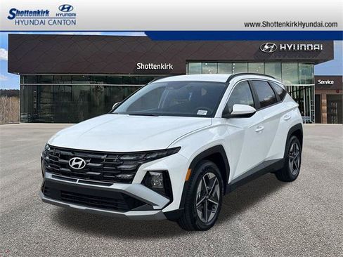 New 2025 Hyundai Tucson SEL image 1