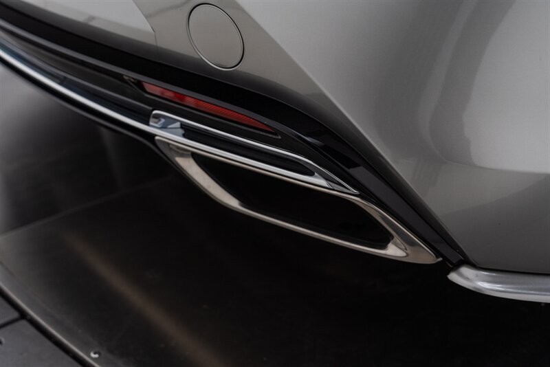 Used 2024 Lexus LC 500 Convertible w/ Touring Package RWD image 30