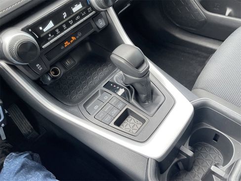 Used 2024 Toyota RAV4 LE image 20
