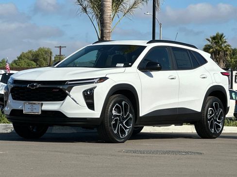 New 2026 Chevrolet Trax RS FWD image 8