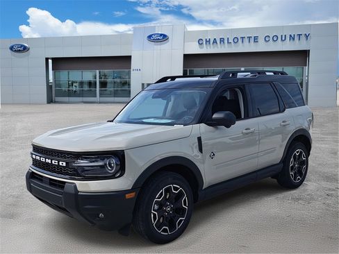 New 2025 Ford Bronco Sport Outer Banks w/ Outer Banks Tech Package+ image 2