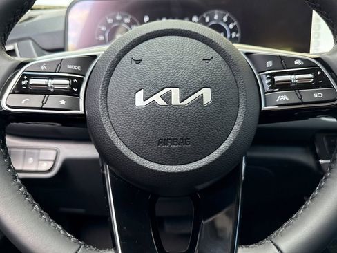 New 2026 Kia Seltos EX FWD image 24