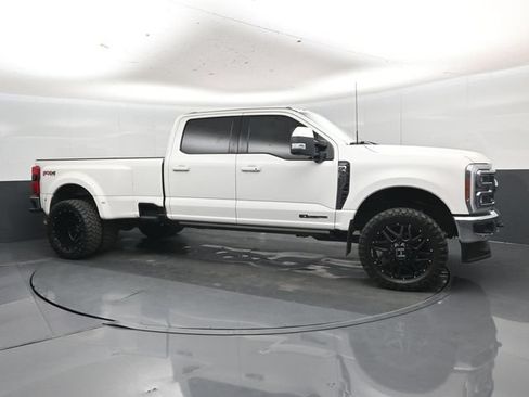Used 2023 Ford F350 Lariat w/ Lariat Ultimate Package AWD/4WD image 1