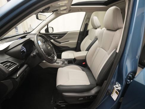 Certified 2024 Subaru Forester Premium AWD/4WD image 8