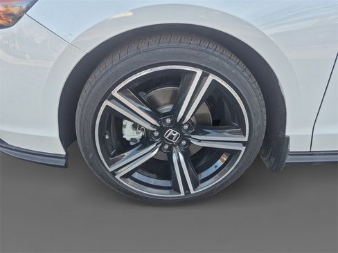 Used 2023 Honda Accord Sport image 14