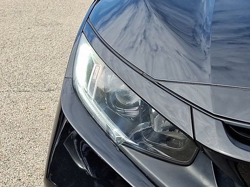 Used 2020 Honda Civic EX image 9