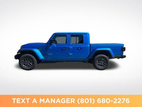 New 2026 Jeep Gladiator Sport AWD/4WD image 2