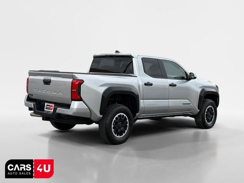 Used 2024 Toyota Tacoma TRD Off-Road AWD/4WD image 7