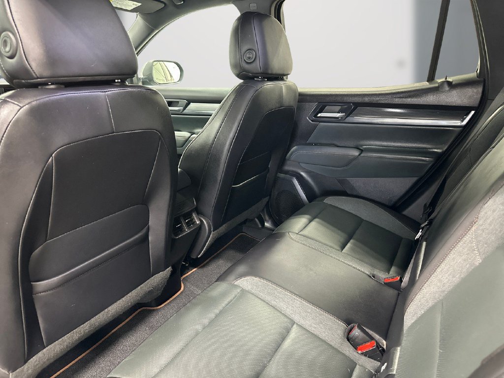 Used 2026 GMC Terrain AT4 AWD/4WD image 15