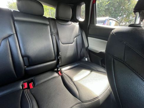 Used 2025 Jeep Compass Limited AWD/4WD image 38