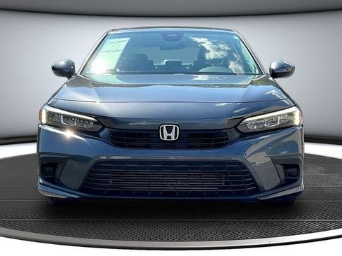 Used 2024 Honda Civic EX image 2