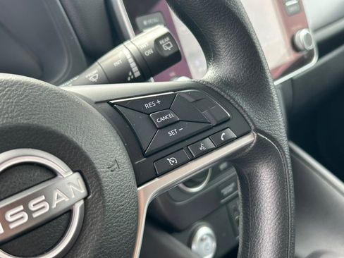 Used 2025 Nissan Leaf S FWD image 18
