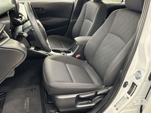 Used 2024 Toyota Corolla LE FWD image 25