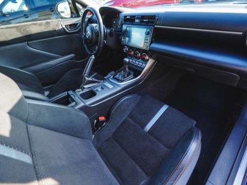 Used 2025 Toyota GR86 Premium image 33