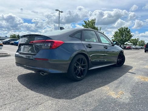 Used 2023 Honda Civic Sport image 9