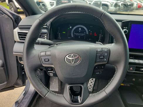 Certified 2025 Toyota Camry SE w/ Multimedia Upgrade Package FWD image 17