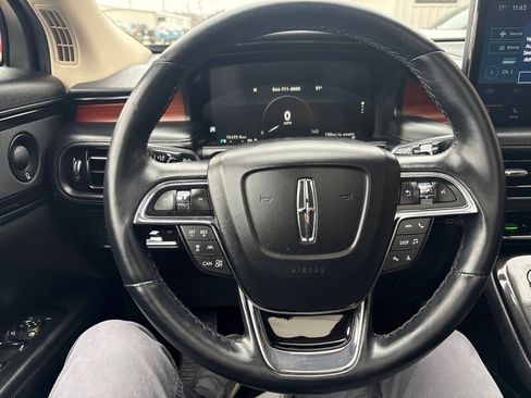 Used 2022 Lincoln Nautilus Reserve w/ Equipment Group 201A image 15