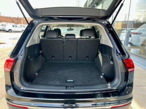 Used 2021 Volkswagen Tiguan SE image 7