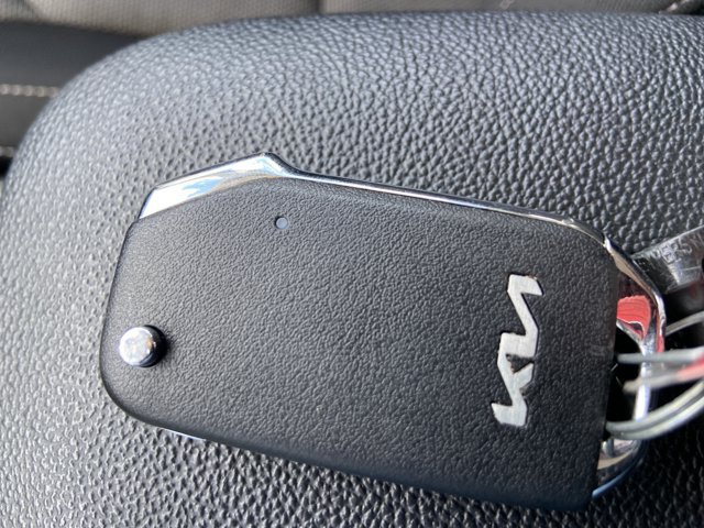 Used 2024 Kia Forte LXS w/ LXS Technology Package FWD image 32