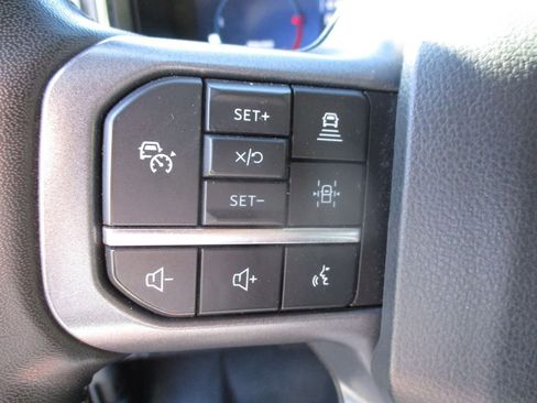 Used 2023 Ford F350 Lariat w/ Lariat Ultimate Package image 9