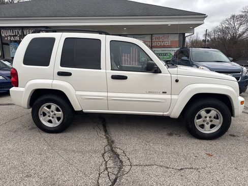 Used 2003 Jeep Liberty Limited image 4