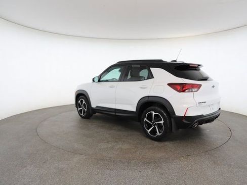 Used 2021 Chevrolet TrailBlazer RS w/ Technology Package image 10