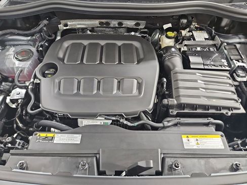 New 2026 Volkswagen Tiguan SE R-Line image 21