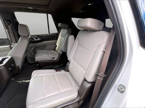 Used 2021 Chevrolet Tahoe LT w/ LT Signature Package RWD image 21
