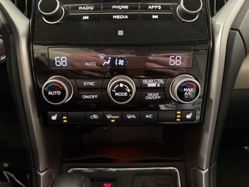 Used 2019 Subaru Ascent Limited image 16