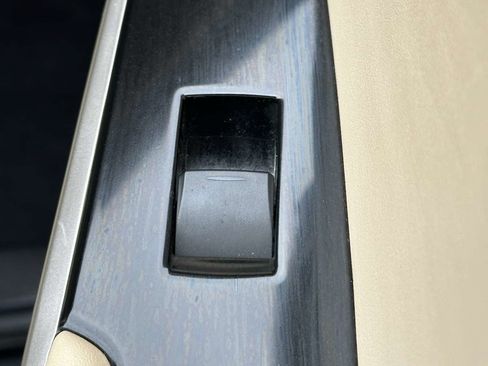 Used 2016 Lexus IS 300 AWD image 35