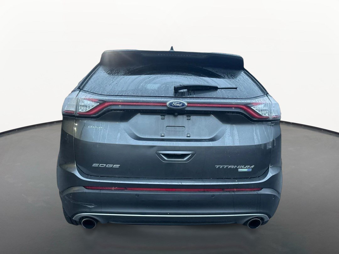 Used 2017 Ford Edge Titanium w/ Technology Package AWD/4WD image 4
