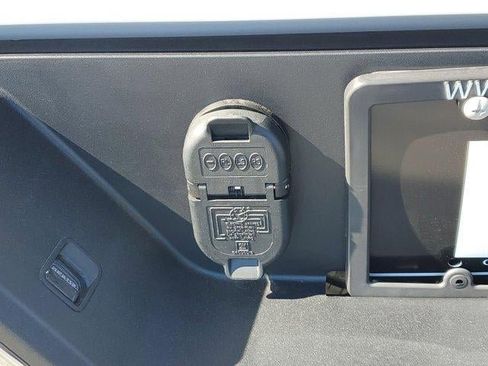 New 2026 GMC Sierra 1500 SLE w/ X31 Off-Road Package image 7