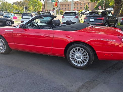 Used 2005 Ford Thunderbird RWD image 15