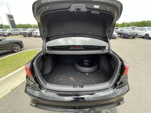 Certified 2023 Kia Forte LX FWD image 9