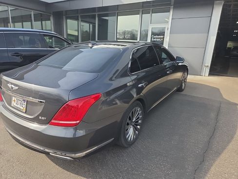 Used 2018 Genesis G90 3.3T Premium image 3