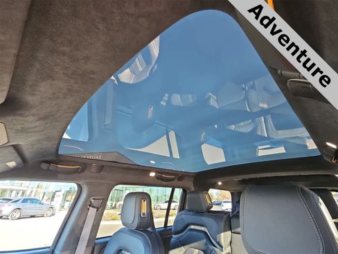 Used 2023 Rivian R1S Adventure image 29