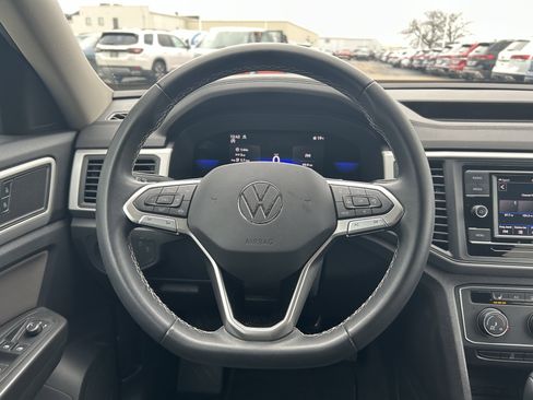Certified 2023 Volkswagen Atlas SE image 10