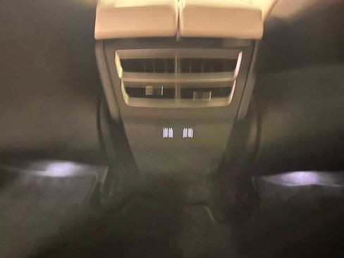 Used 2018 Tesla Model X 100D image 25