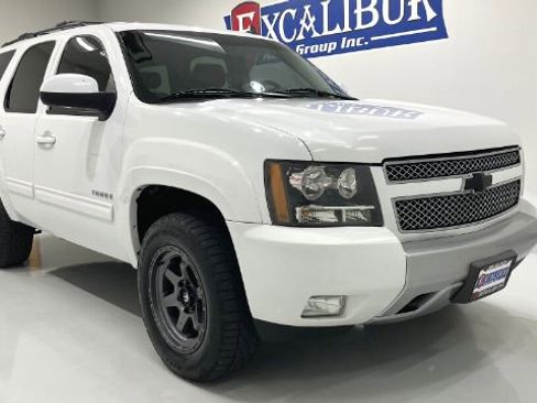 Used 2010 Chevrolet Tahoe LT w/ Luxury Package AWD/4WD image 5