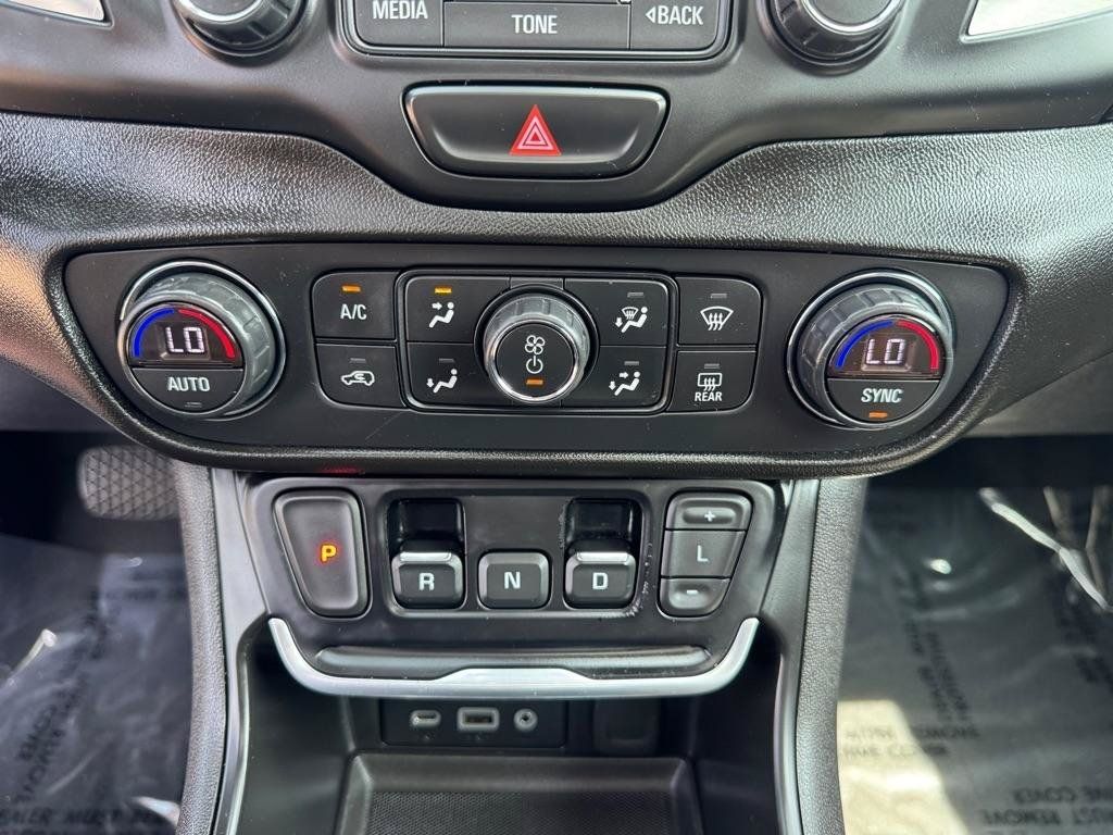 Used 2018 GMC Terrain SLT w/ Preferred Package AWD/4WD image 40