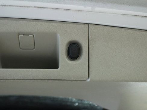 Used 2018 GMC Yukon Denali image 10