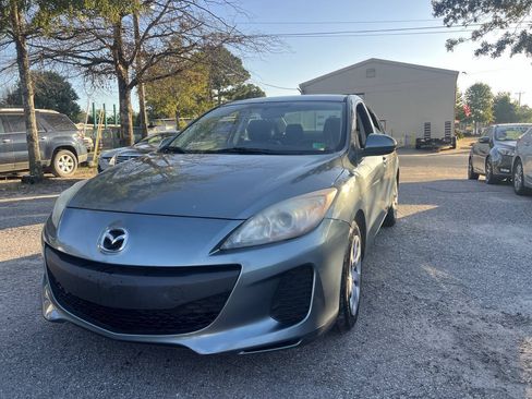 Used 2013 MAZDA MAZDA3 i SV w/ Convenience Pkg FWD image 3