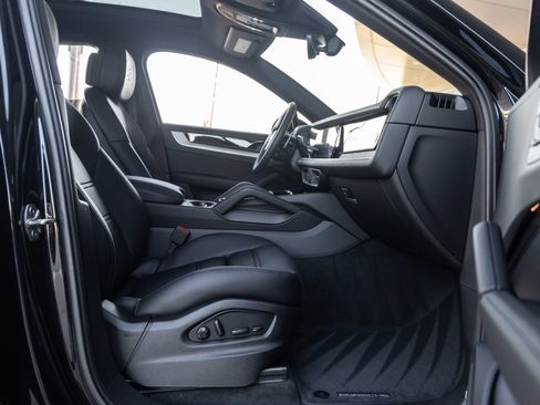 Certified 2026 Porsche Cayenne Coupe AWD/4WD image 39