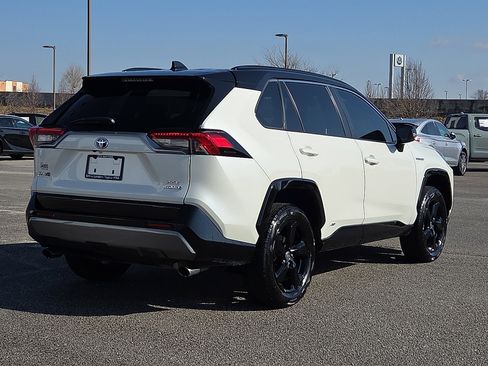 Used 2021 Toyota RAV4 XSE image 5