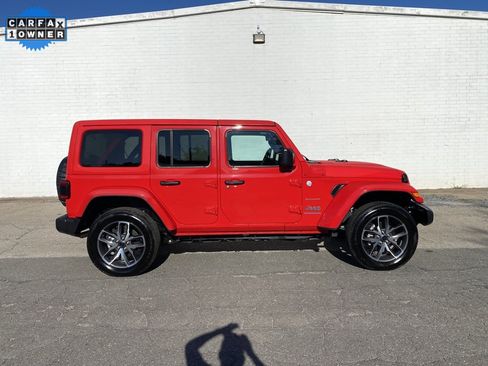 Used 2024 Jeep Wrangler Unlimited Sahara image 1