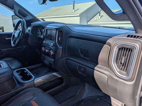 Used 2021 GMC Sierra 2500 AT4 w/ AT4 Premium Plus Package AWD/4WD image 33