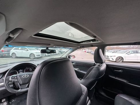 Used 2017 Toyota Camry XSE image 32