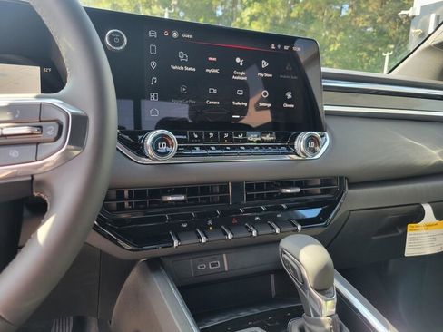 New 2026 GMC Canyon Elevation w/ Convenience Package image 14