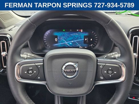 Certified 2026 Volvo XC40 B5 Plus AWD/4WD image 30